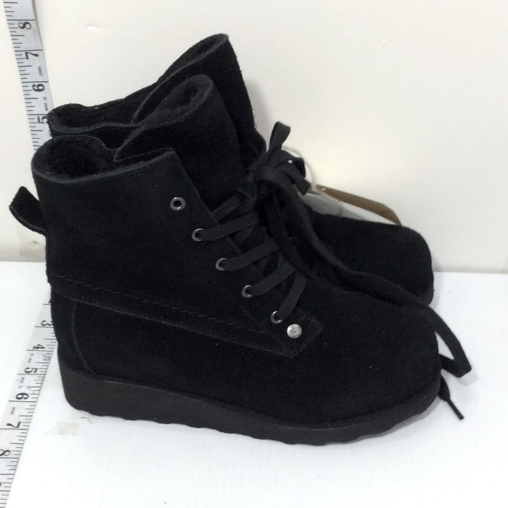 Bearpaw Boots Women’s Sz 7